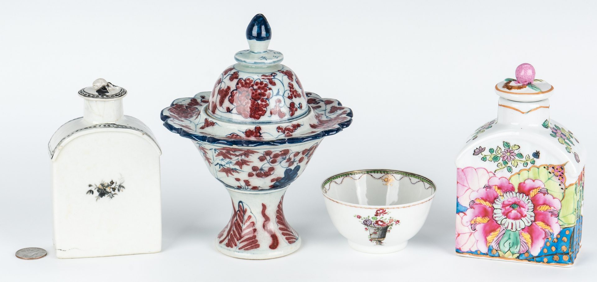 Lot 211: 4 Asian Porcelain Items, incl. tea caddies