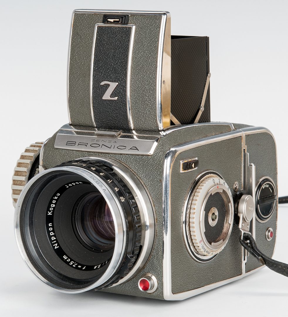 Lot 377: Zenza Bronica SQ Series Camera w/ Original Box