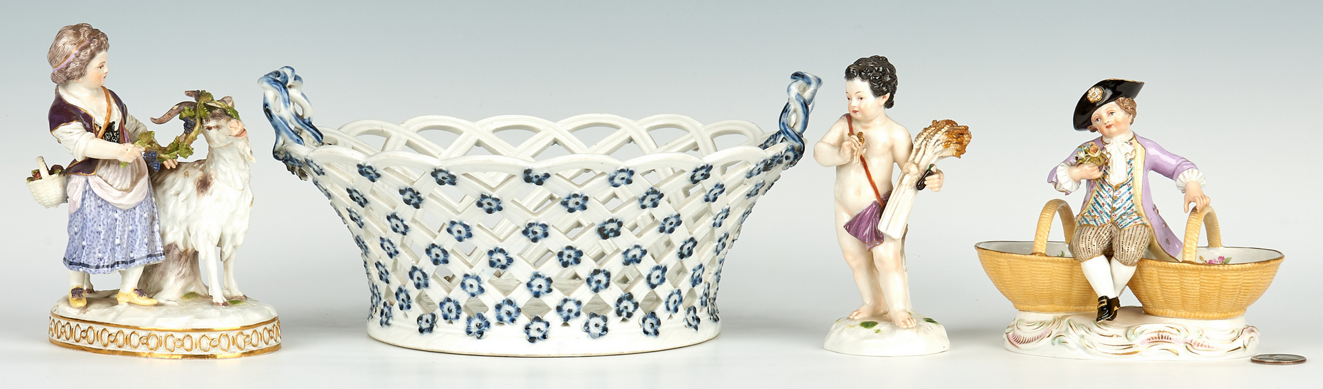 Lot 257: 4 German Meissen Porcelain Items