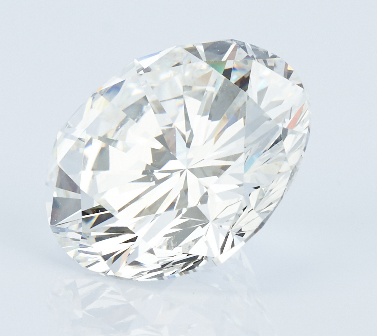 Lot 33: Plat. Ring, 4.85 CTW Round Diamond, GIA (SI1, F)