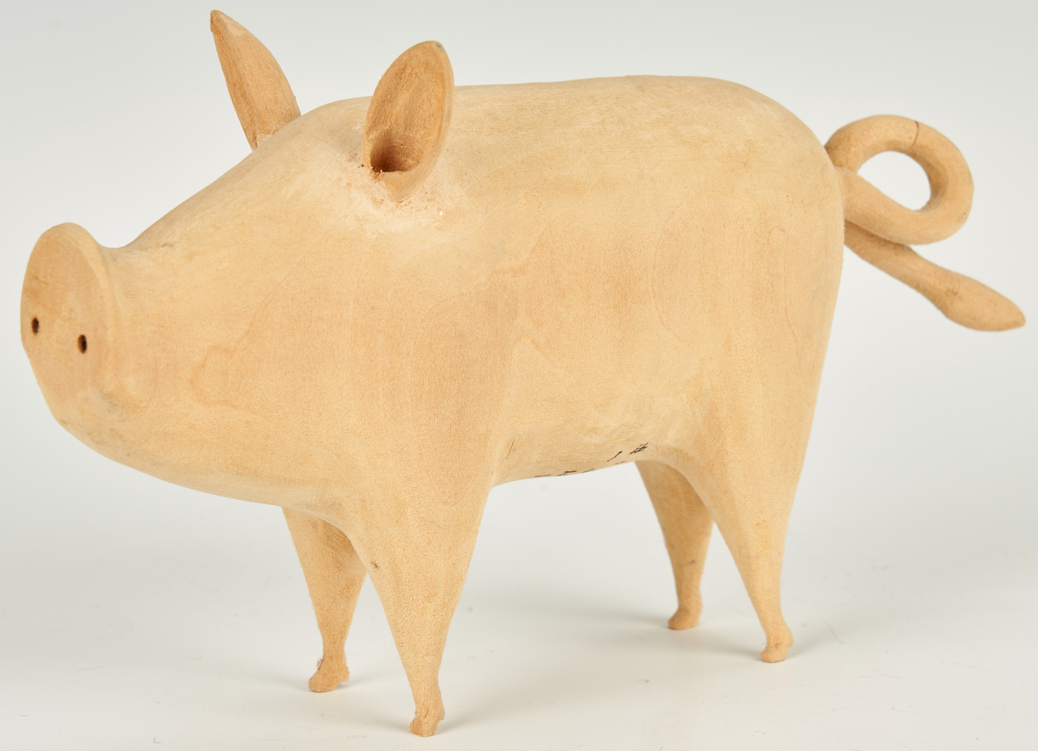 Lot 379: Linvel Barker Folk Art Pig Figural Carving