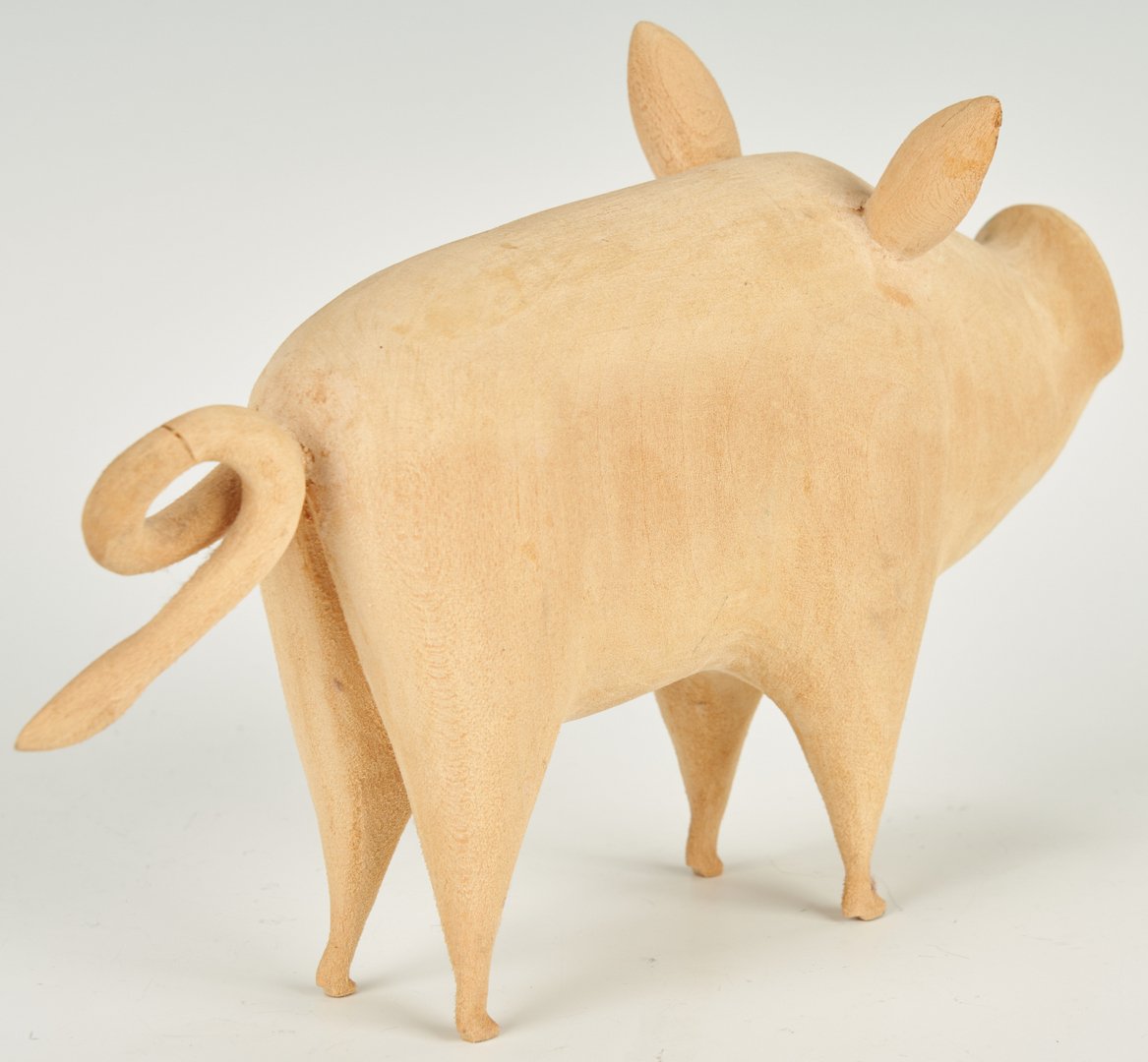 Lot 379: Linvel Barker Folk Art Pig Figural Carving