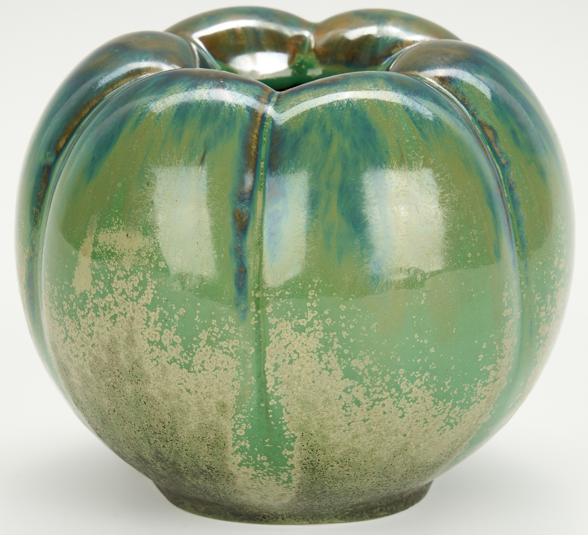 Lot 501: Fulper "Bell Pepper" Art Pottery Vase