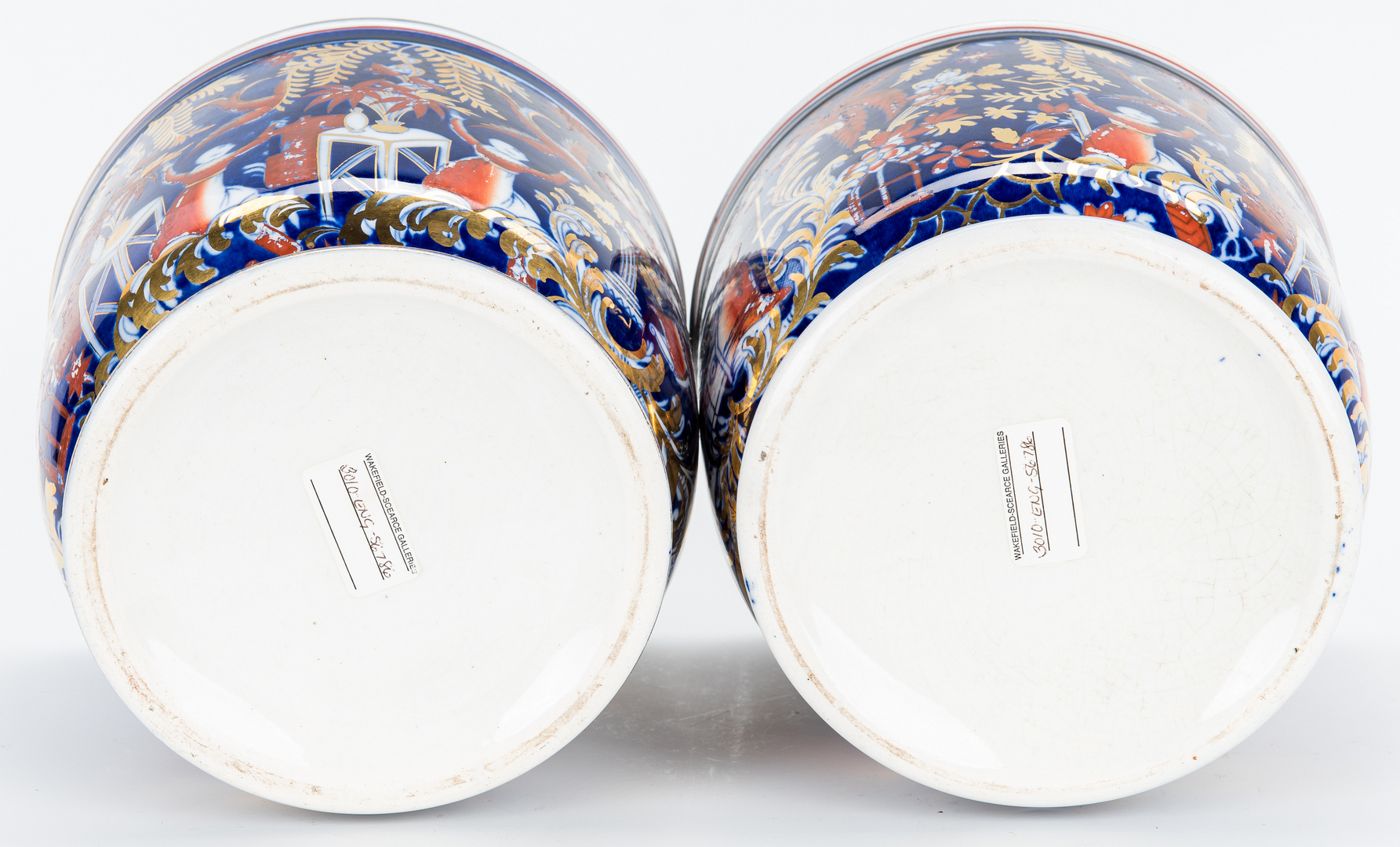 Lot 840: 5 English Ceramic Pieces, Platter, Plates & Cache Pots