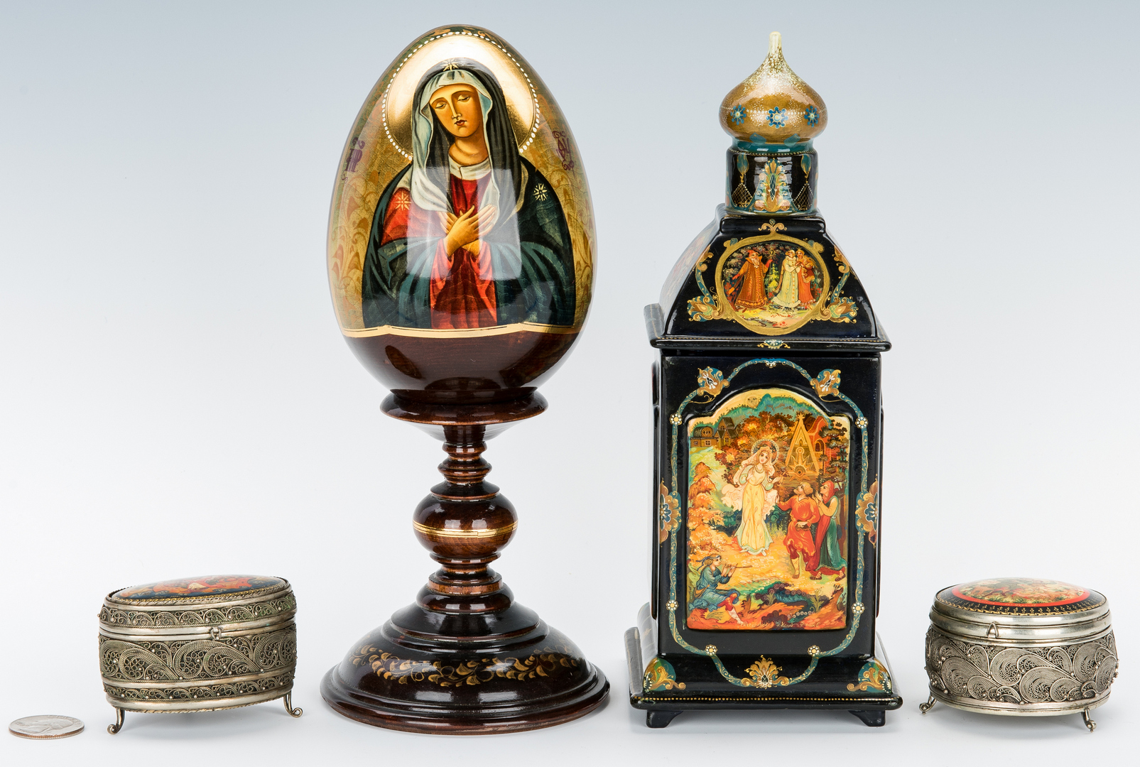 Lot 920: 4 Russian Decorative Items, incl. Lacquerware