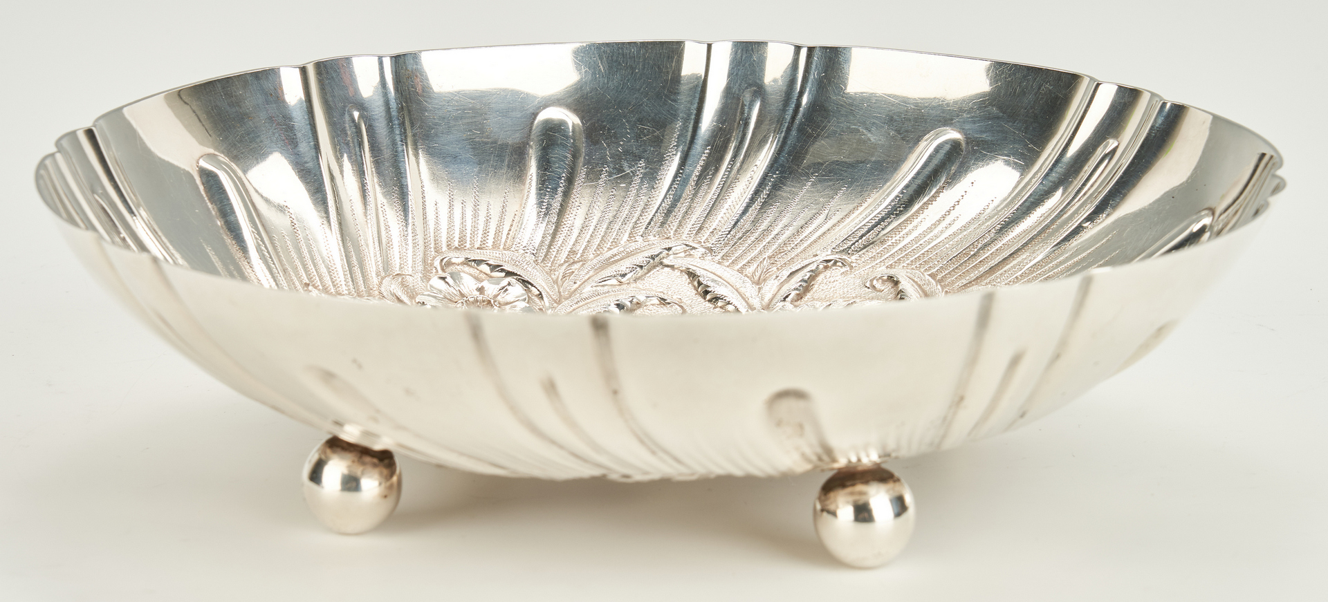 Lot 951: Kirk Repousse Bowl and bread tray