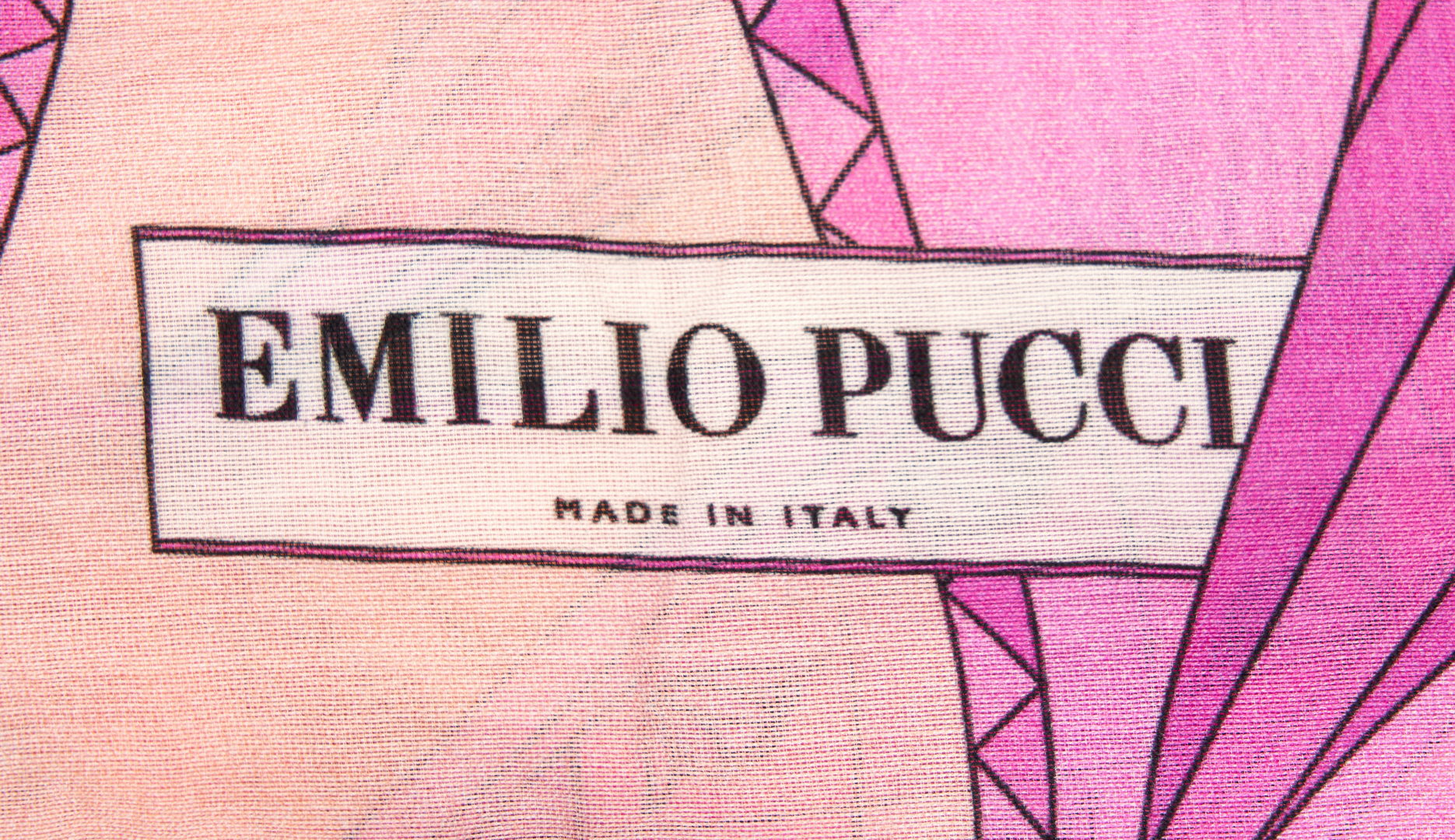 Lot 1027: 5 Designer Scarves. incl. Dolce & Gabbana, Gucci
