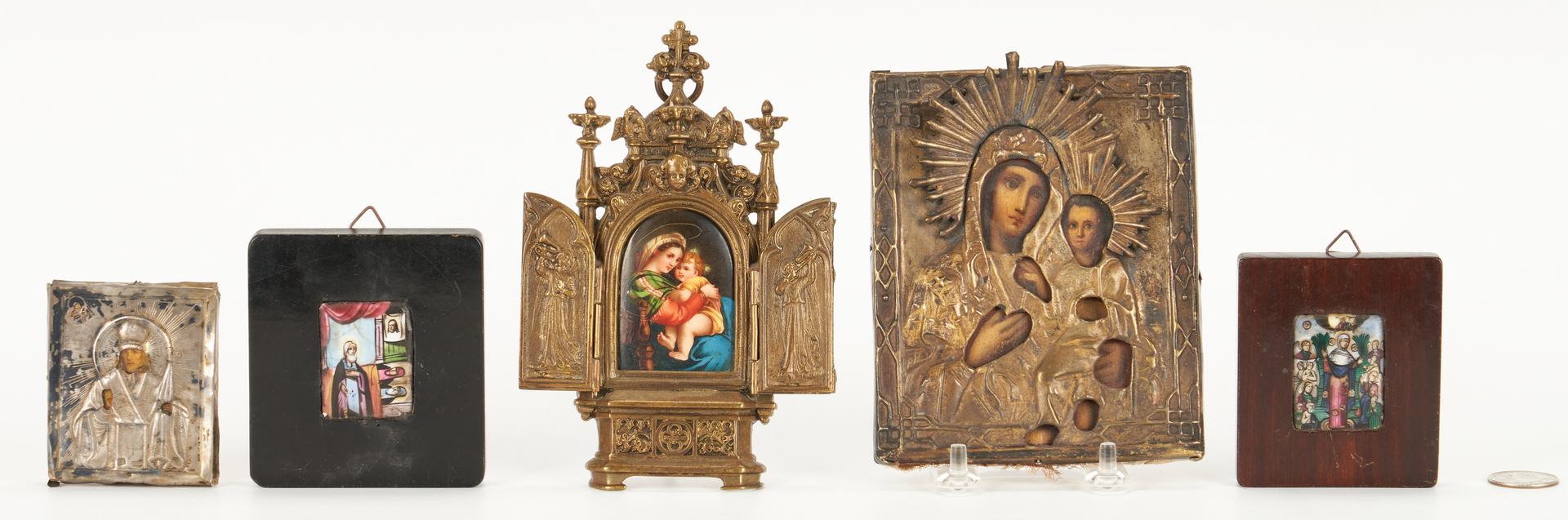Lot 103: 5 Small Religious Paintings, incl. Icons