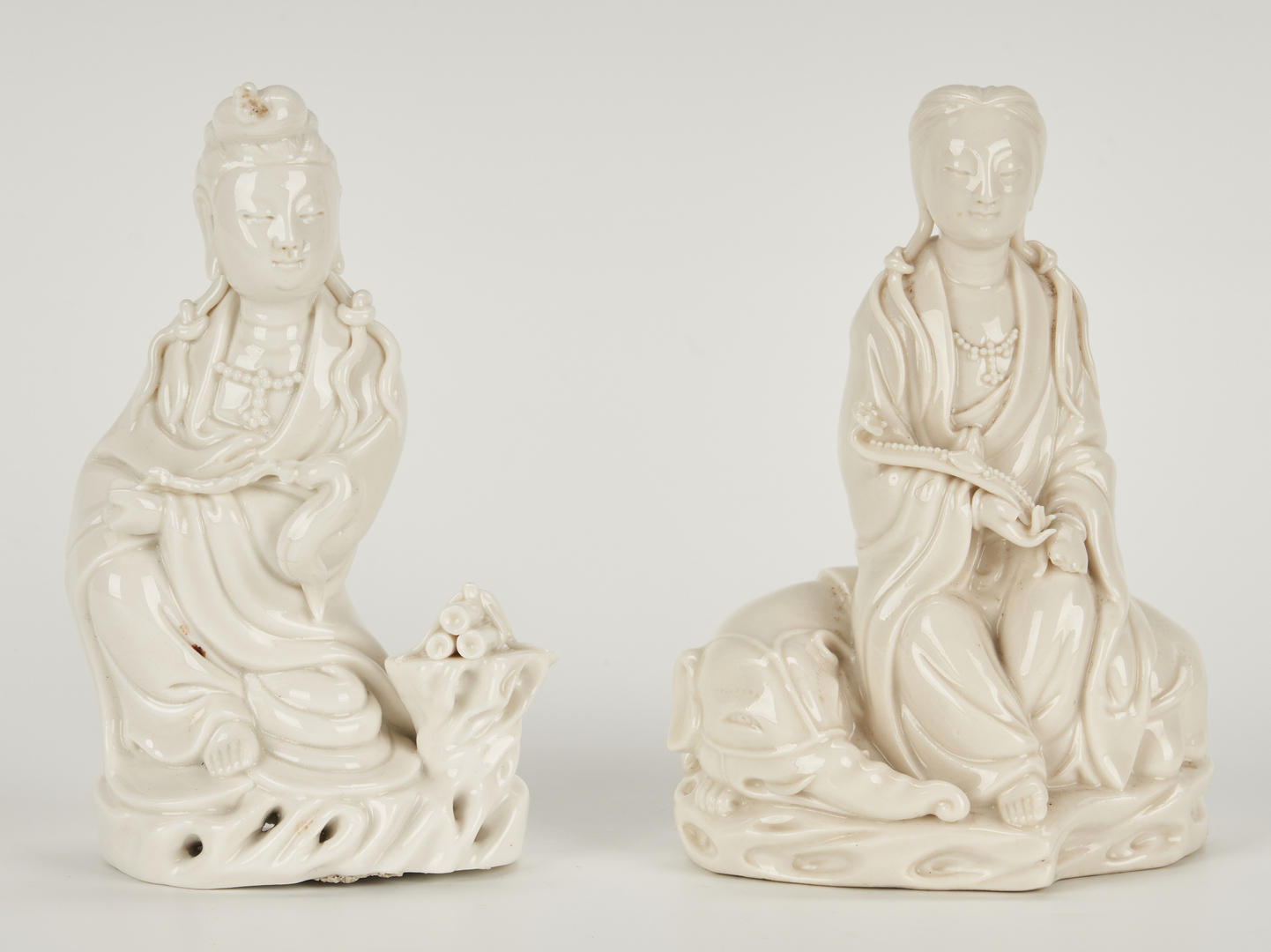 Lot 331: Chinese Hat Stand and 2 Blanc de Chine Figures