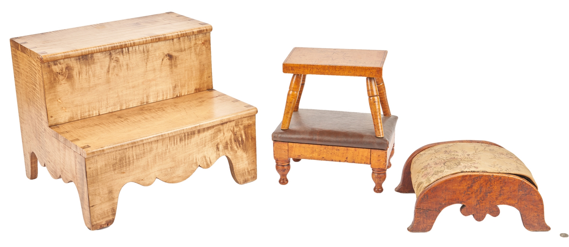 Lot 355: Tiger Maple Bed Steps & 3 Footstools, 4 items