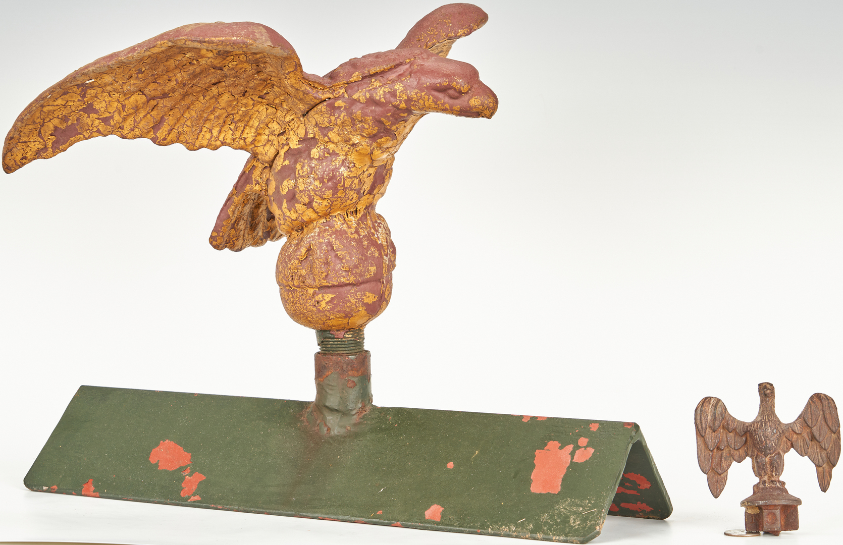 Lot 381: 2 Ornamental Eagle Items