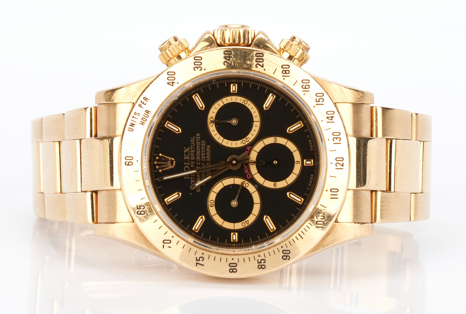 Lot 41: Mens 18K Rolex Cosmograph Daytona 18K Watch
