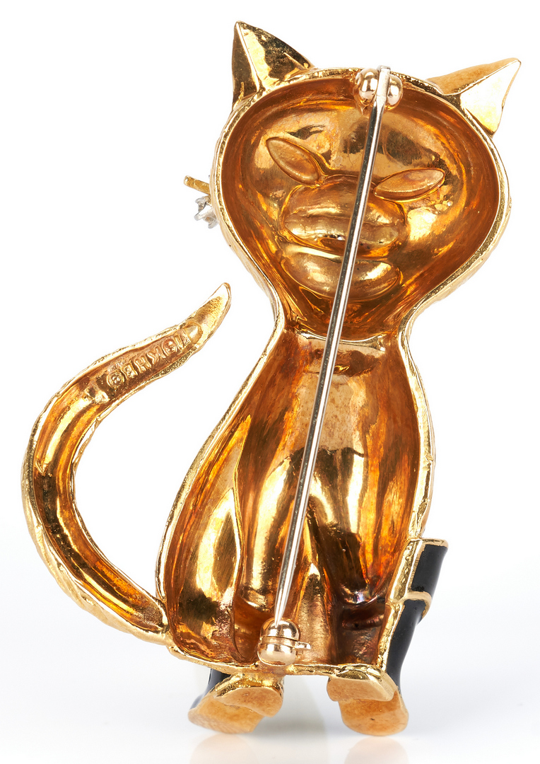 Lot 427: 18K Gold and Diamond "Puss 'n Boots" Pin