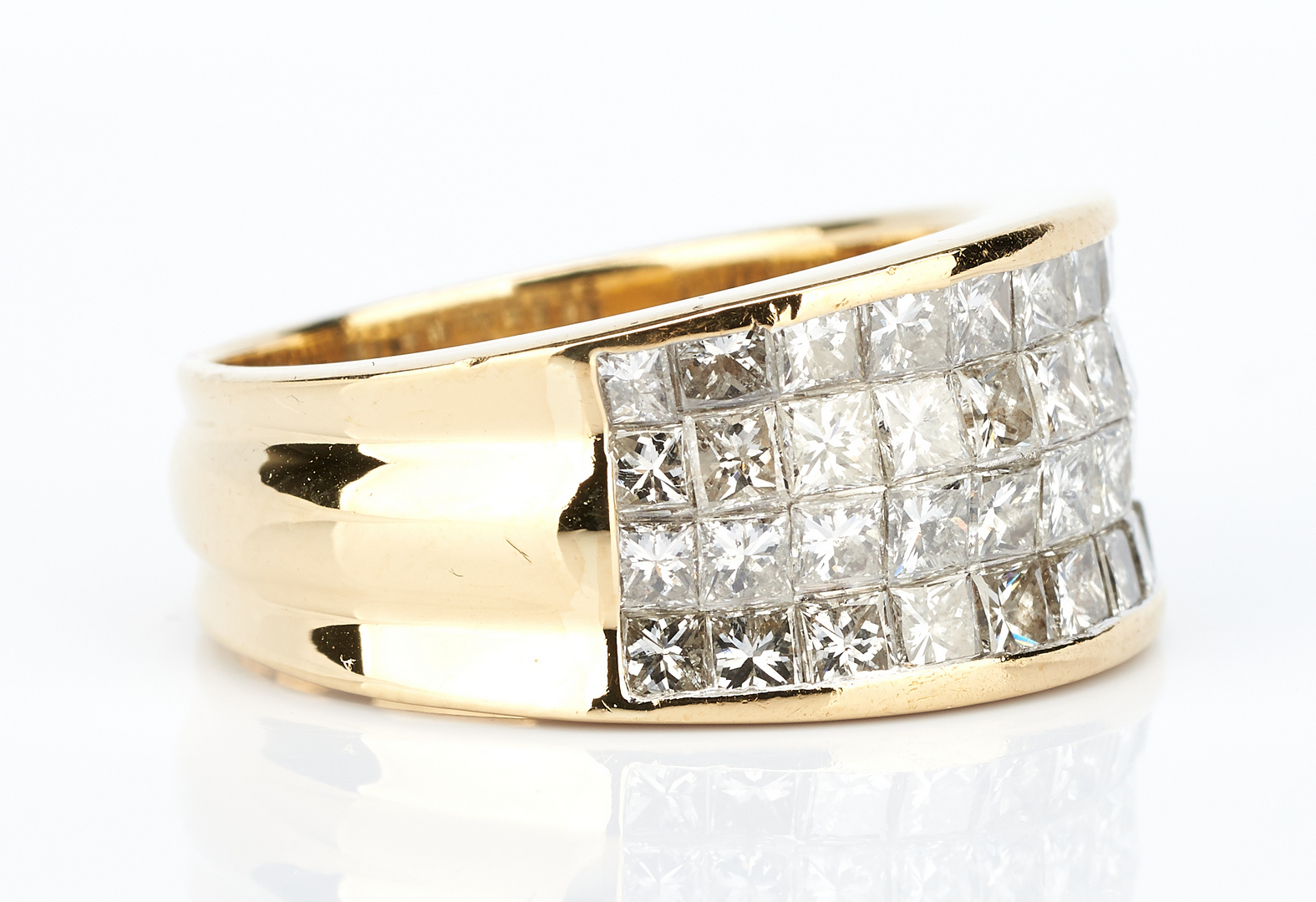 Lot 441: Ladies 18K Diamond Tapered Band & Diamond Ring
