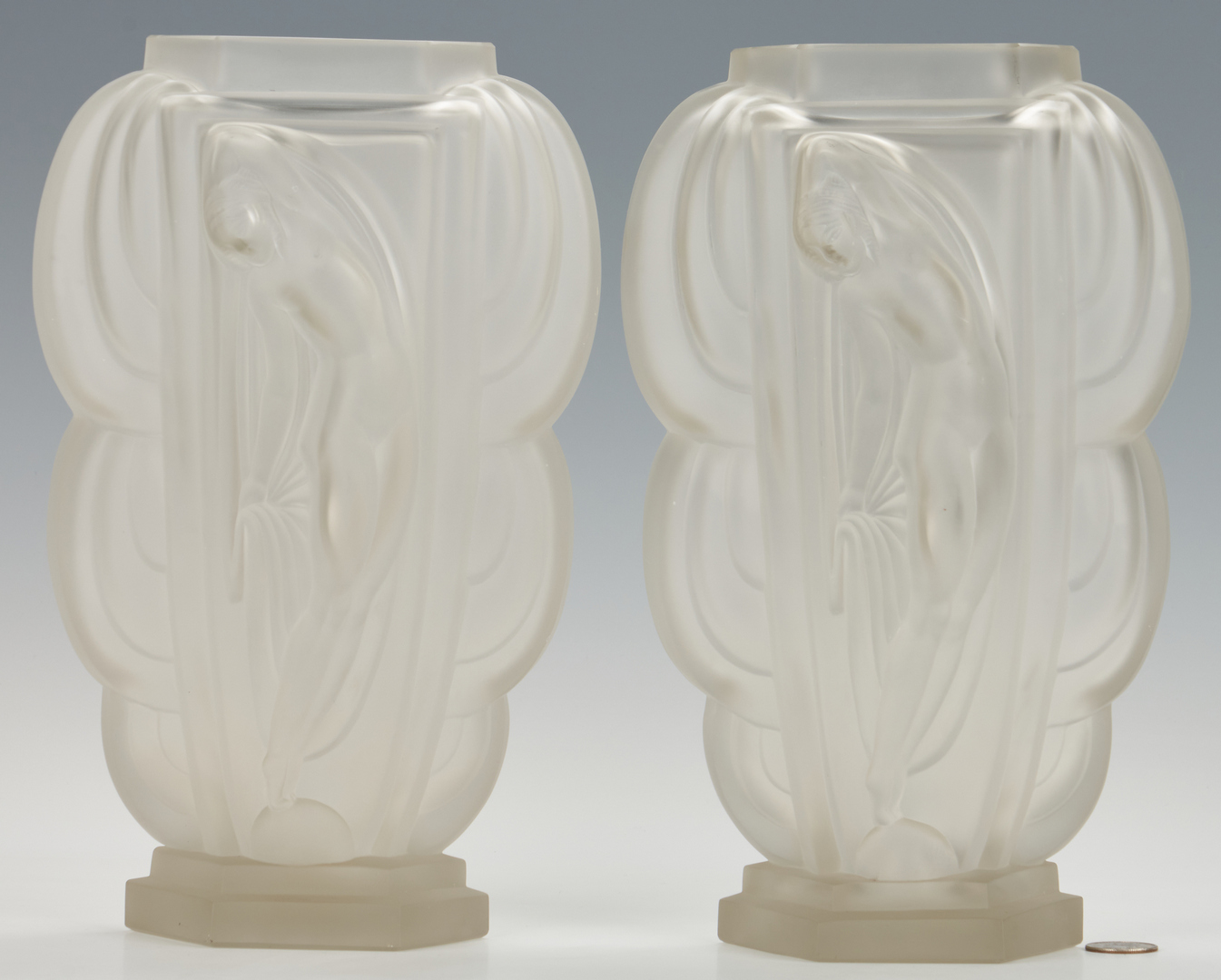 Lot 479: Pair French Etling Art Deco Glass Vases