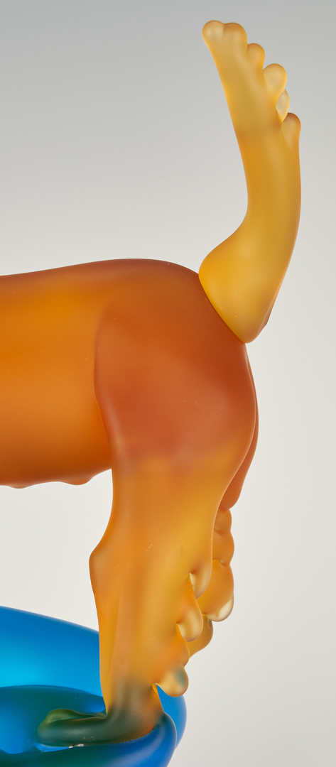 Lot 485: Richard Jolley Art Glass Dog Sculpture
