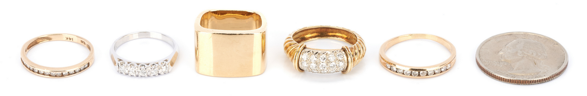 Lot 724: 5 Ladies Gold and Diamond Rings