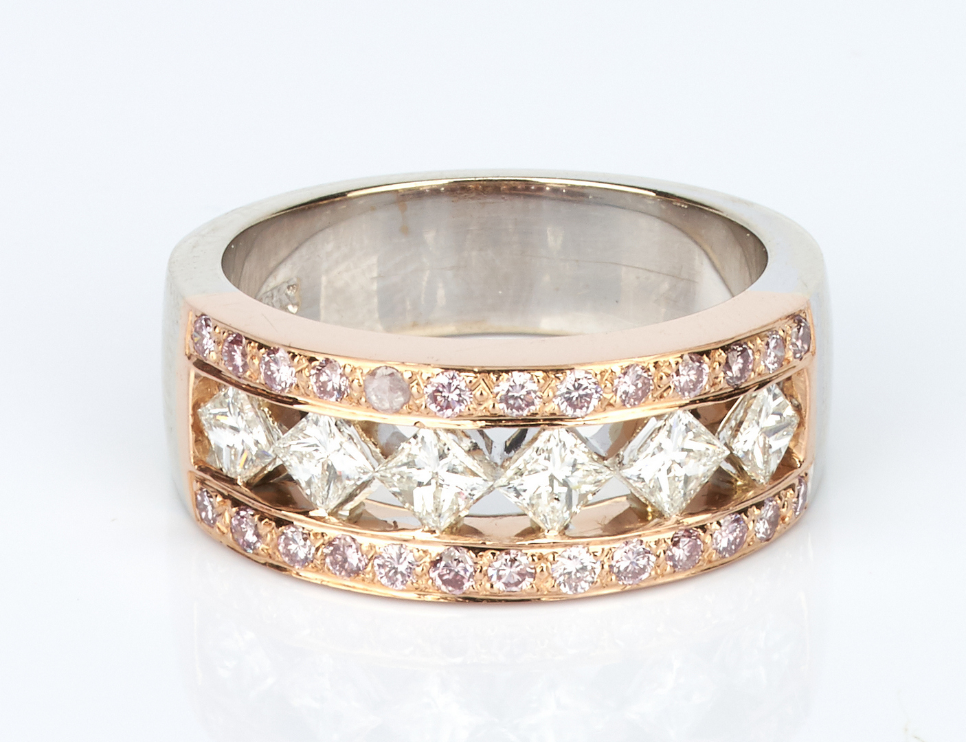 Lot 730: Ladies 18K White and Rose Gold & Diamond Ring