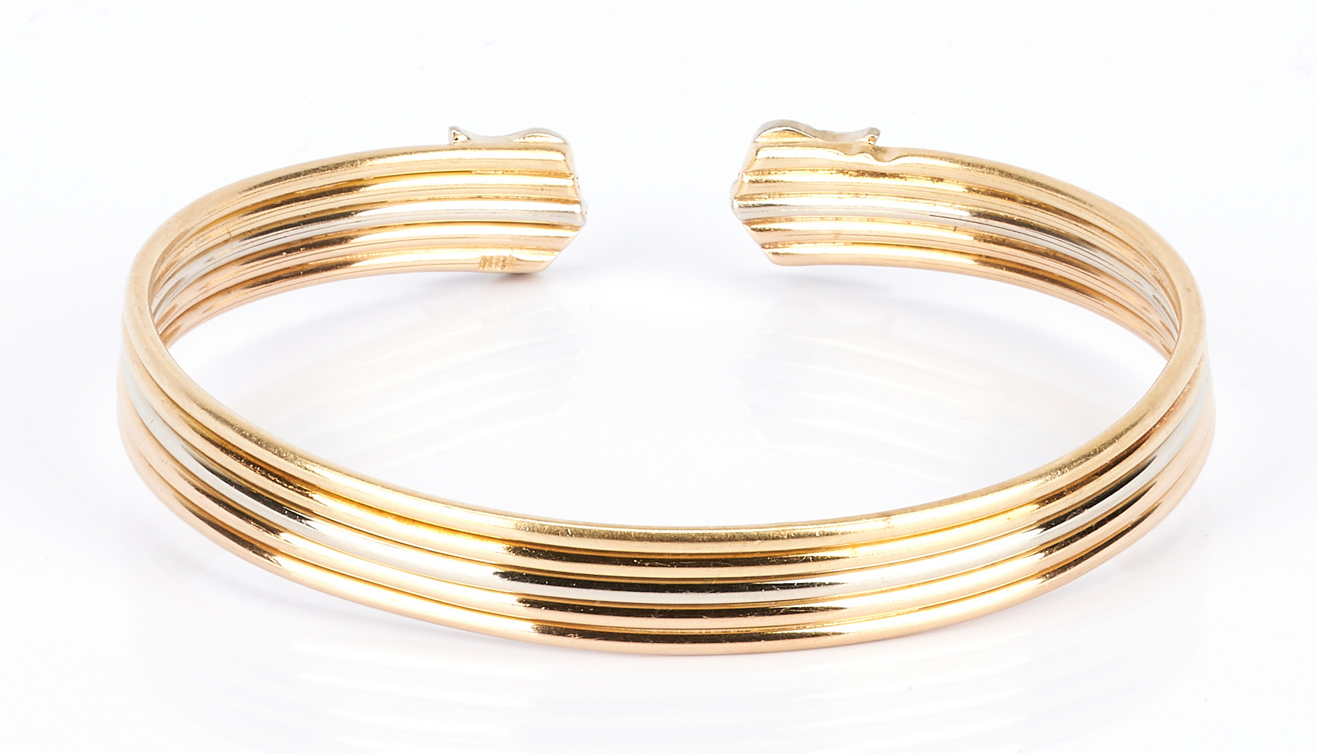 Lot 736: Ladies 18K Gold and Diamond Bangle Bracelet