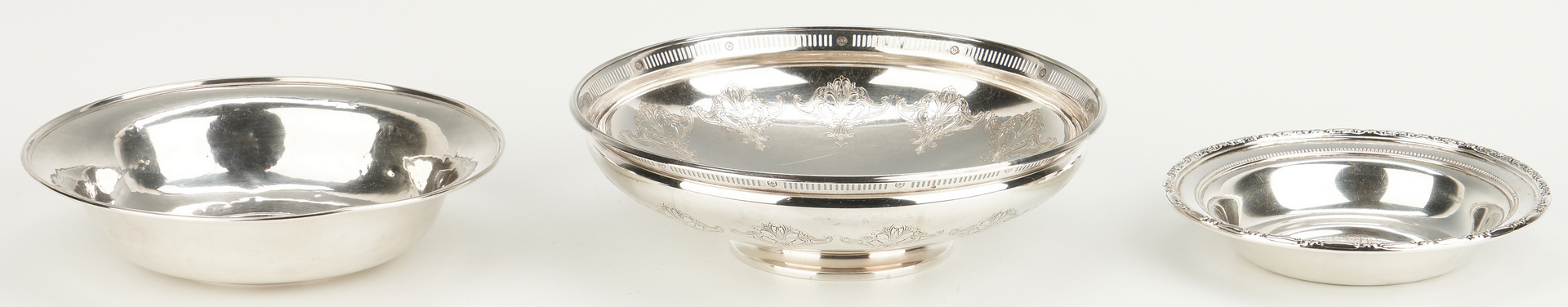 Lot 810: 3 Sterling Silver Bowls, incl. Towle footed