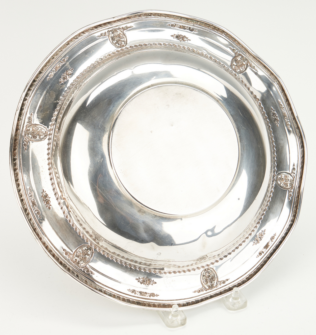 Lot 812: 4 Sterling Bowls, incl. Wallace Rose Point