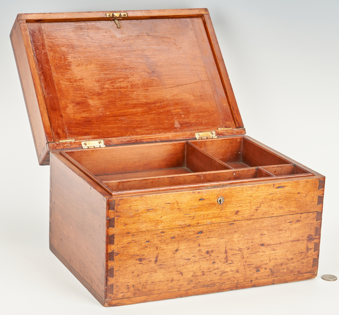 Lot 877: 5 Assorted Boxes, incl. Shaving Box