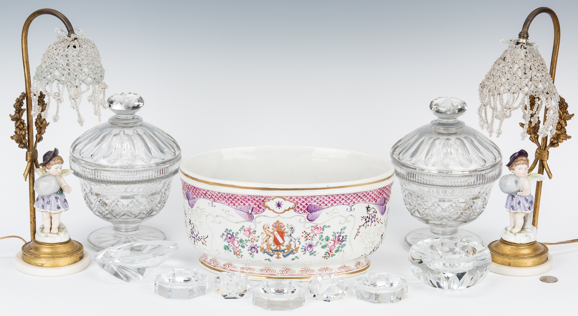 Lot 946: Group 5 Decorative Table Items & Baccarat Crystal