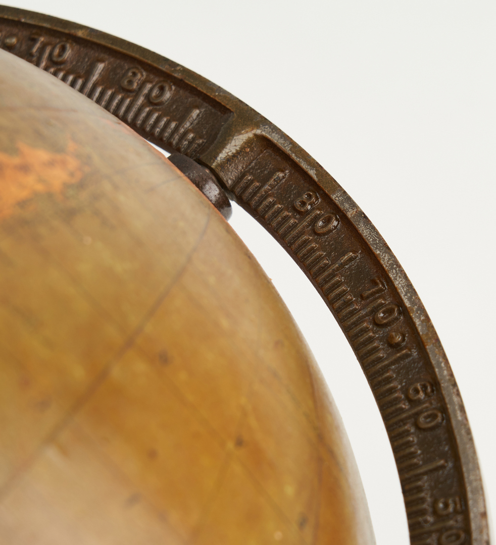 Lot 1042: Hammond's 9 Inch Tabletop Terrestrial Globe