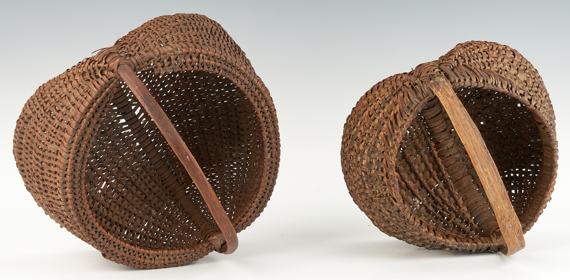 Lot 1055: 8 Southern VA Buttocks Baskets, incl. Miniatures