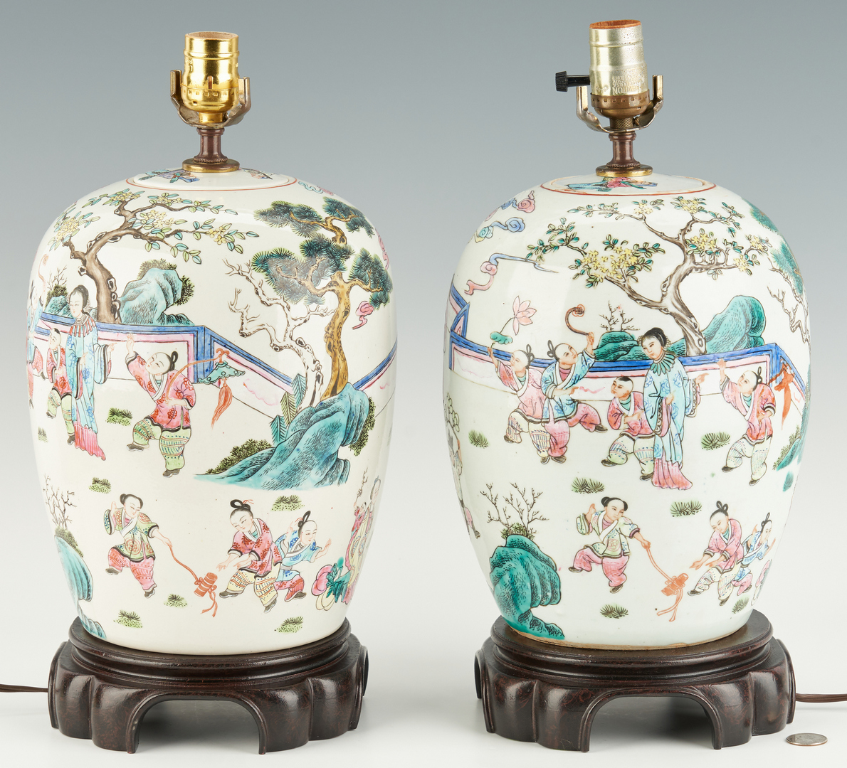 Lot 1095: Pair of Chinese Porcelain Lamps