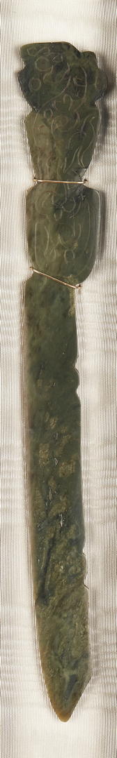 Lot 1100: Chinese Child's Collar and Jade Knife