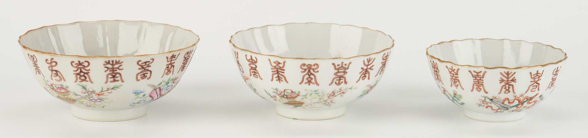 Lot 12: 3 Guangxu Famille Rose Porcelain Nesting Bowls