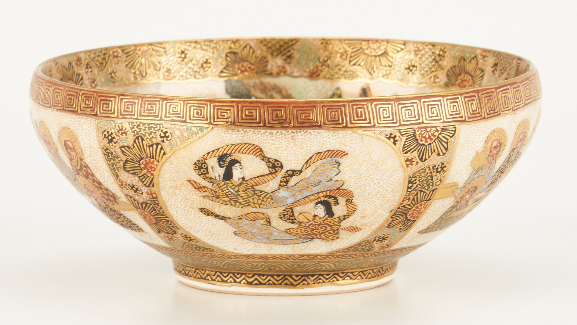 Lot 17: Meiji Satsuma Bowl & Covered Urn