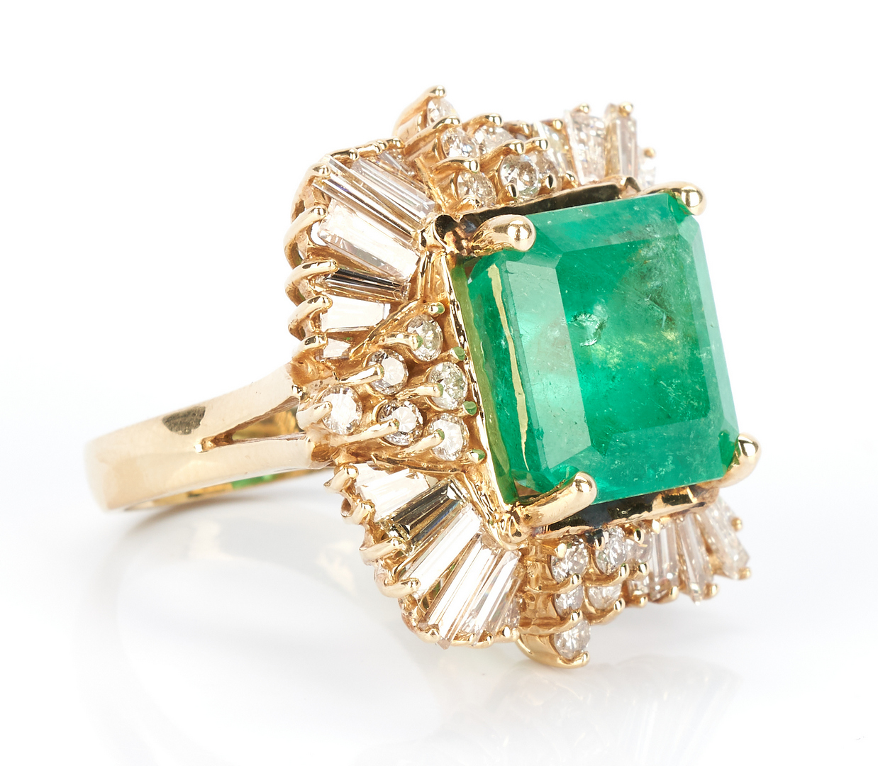 Lot 256: Ladies 14K Square Cut 13.8 Carat Emerald & Diamond Ring