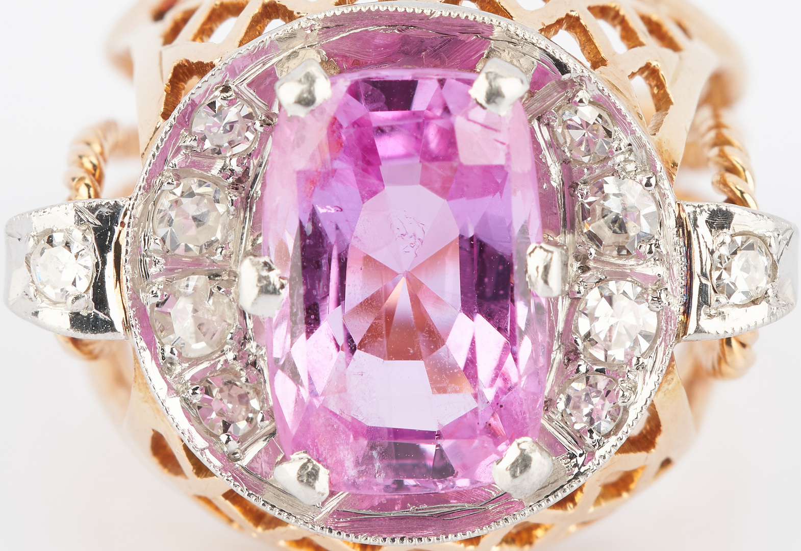 Lot 268: Ladies 14K Pink Sapphire Ring