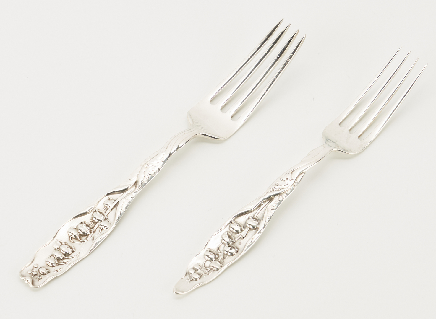 Lot 297: 52 Pcs. Sterling Flatware, incl. Whiting Lily of Valley