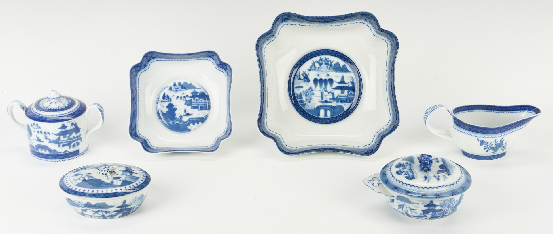 Lot 317: 16 Mottahedeh, Historic Charleston, Canton Serving Pieces