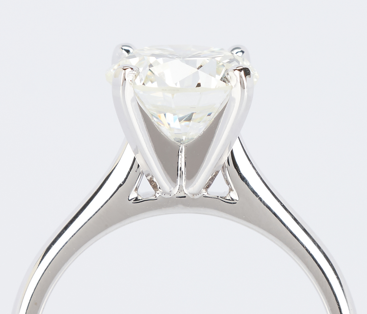 Lot 32: Ladies 2.93 ct. Round Brilliant Diamond Ring