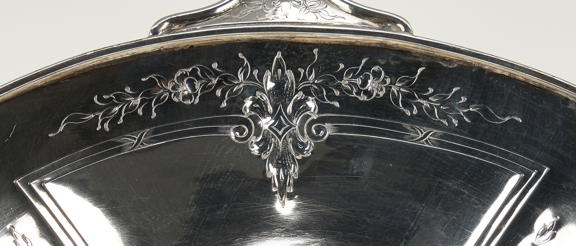 Lot 513: Barbour Silver Company Sterling Silver Basket