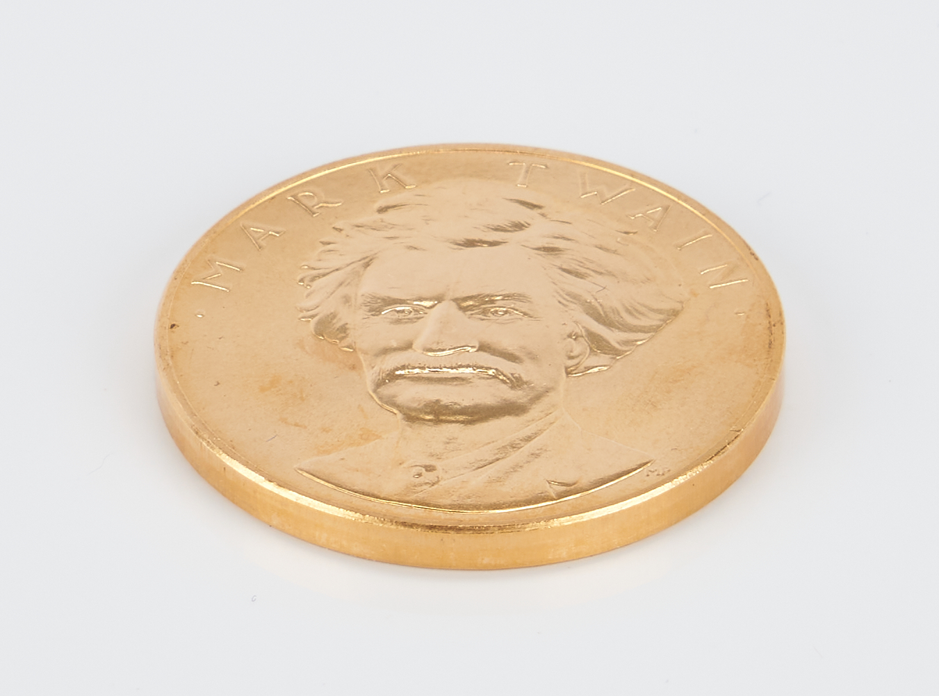 Lot 732: 1981 Mark Twain American Arts Gold Medallion
