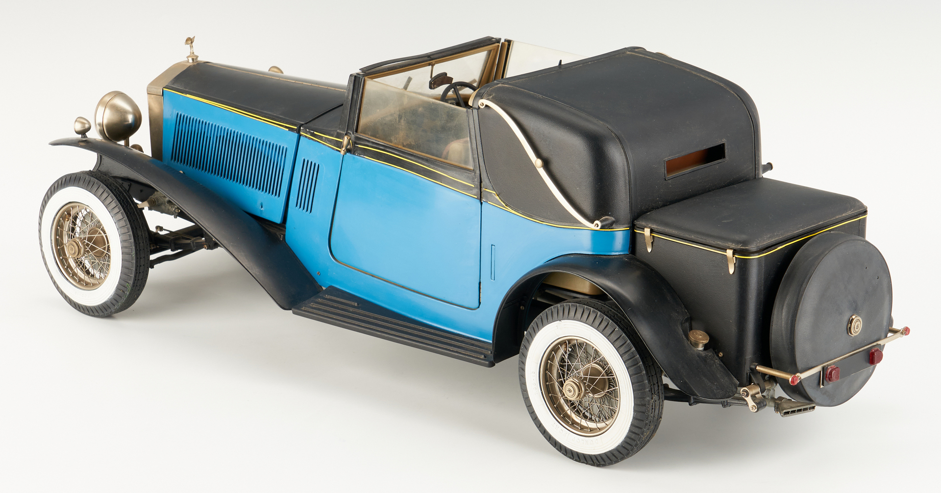 Lot 795: Pocher 1932 Rolls Royce Scale Model