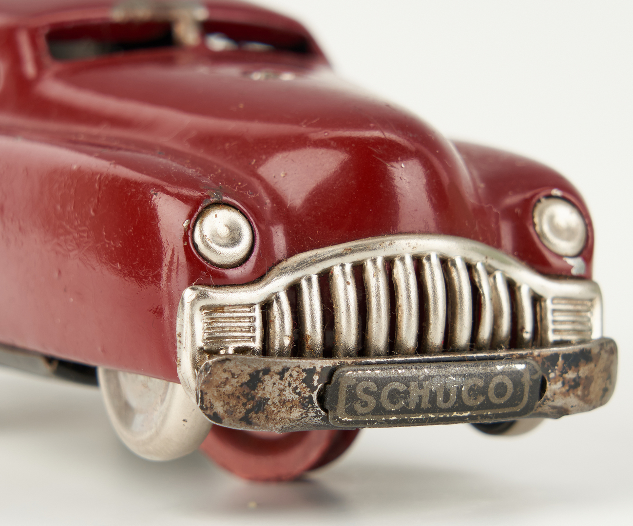 Lot 799: 5 Tin & Metal Toy Cars incl. Marx, Schuco, Wyandotte