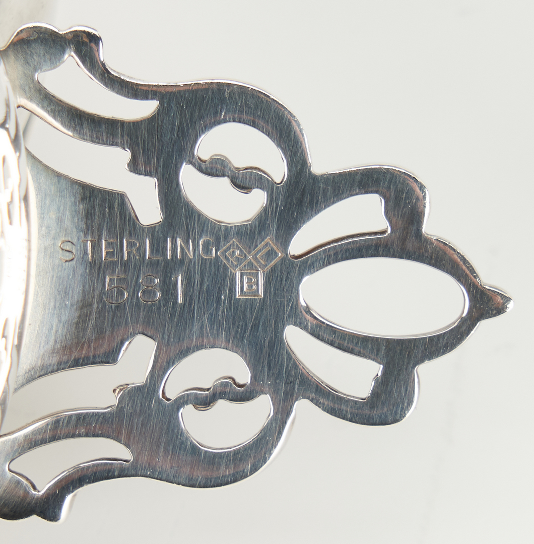 Lot 820: 10 Sterling "Porringer" Salts and 3 Sterling Bowls