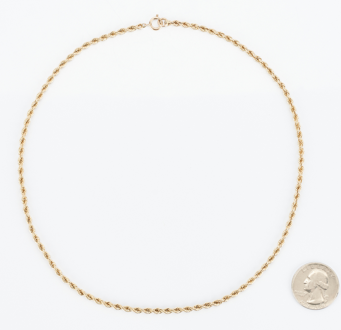 Lot 855: Ladies 14K Rope Chain Gold Necklace