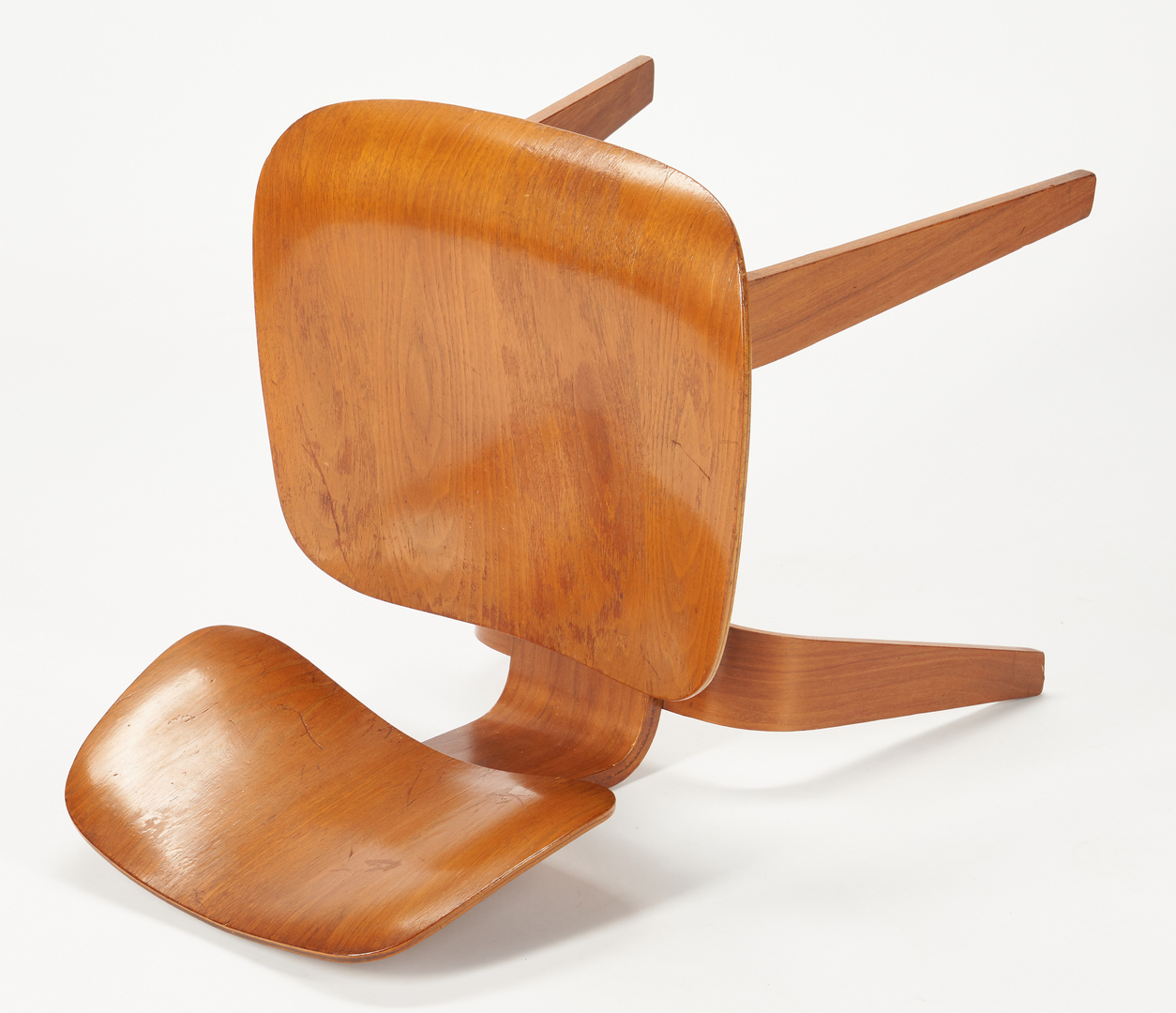 Lot 880: Eames Mid Century DCW Chair
