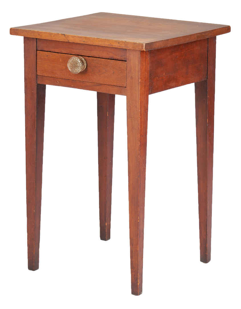 Lot 1032: Southern Diminutive Hepplewhite Style Table