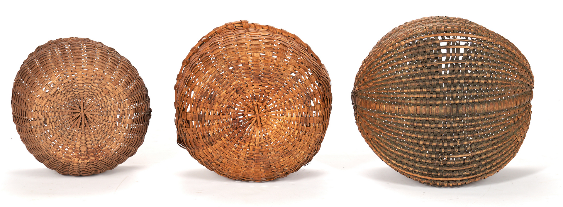 Lot 1060: 6 Southern Split Oak Baskets, incl. Miniature