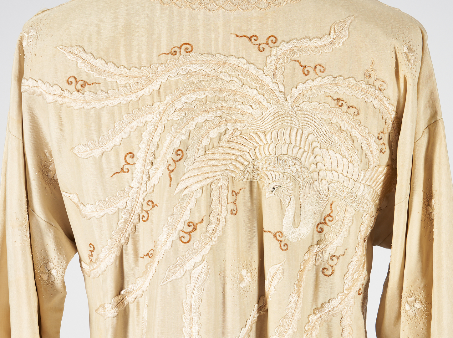 Lot 1181: 2 Antique Asian Silk Robes incl. Bridal Shiromuku