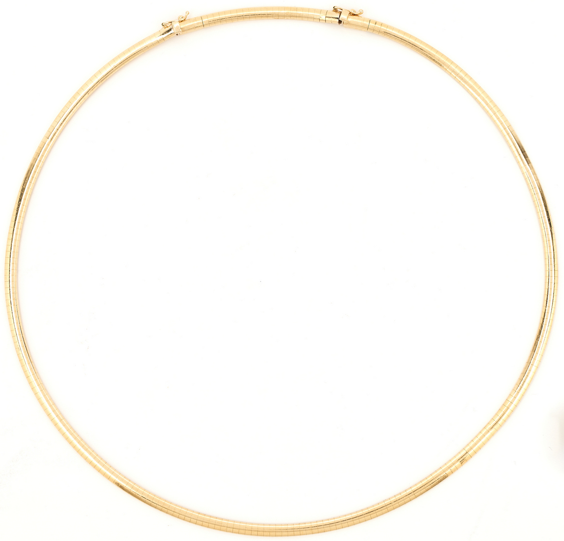 Lot 262: Ladies 21" 14K Yellow Gold Omega Style Necklace