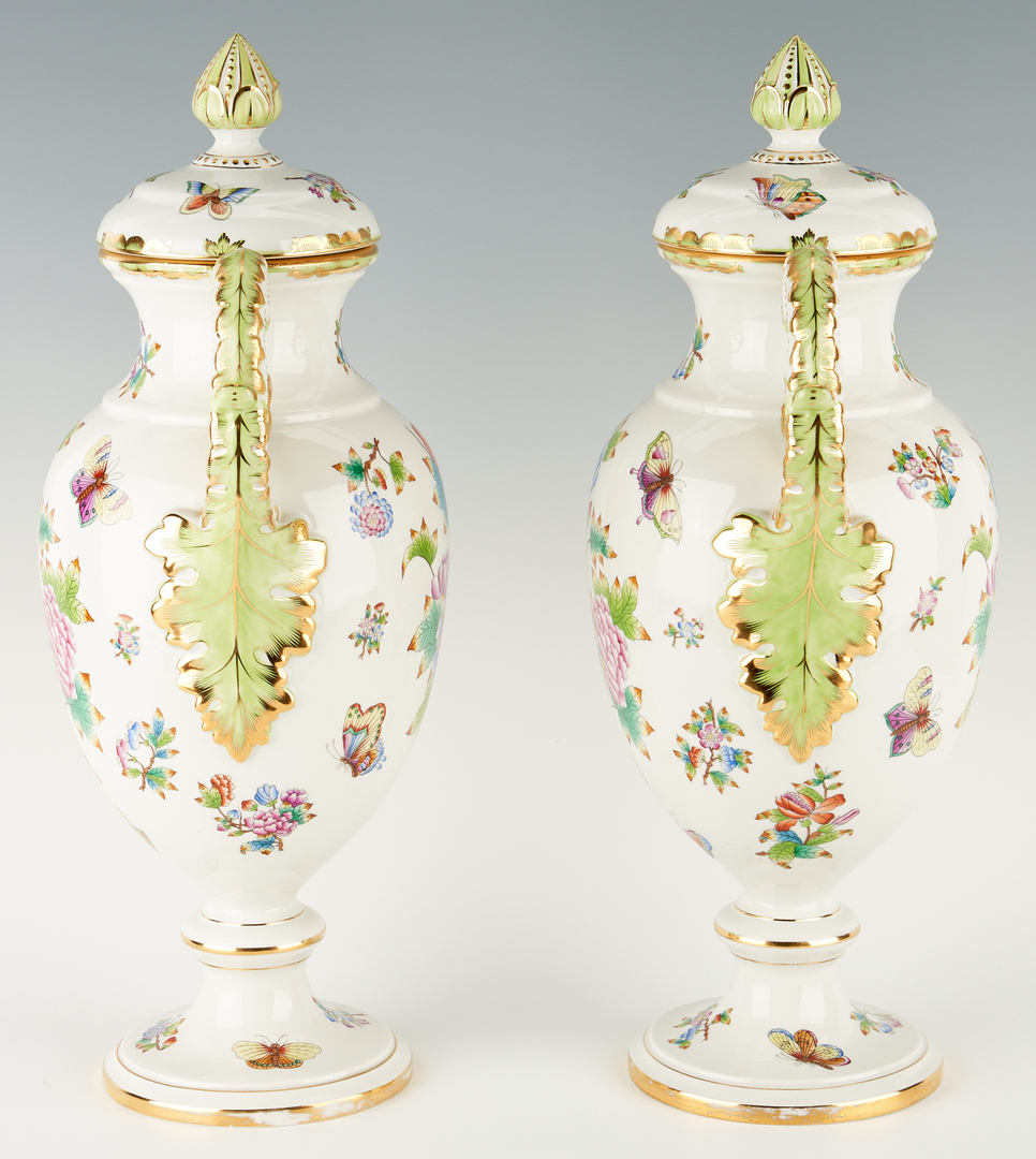 Lot 343: Pair Herend Queen Victoria Porcelain Urns
